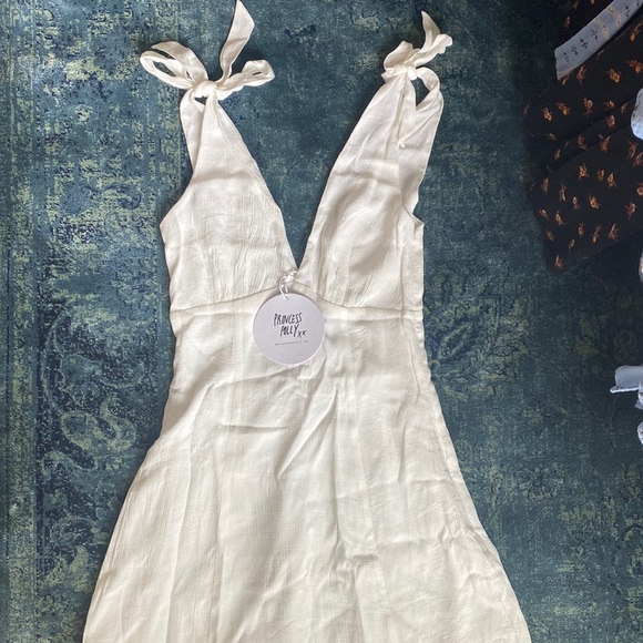 Princess Polly Dress - Picture 4 of 7